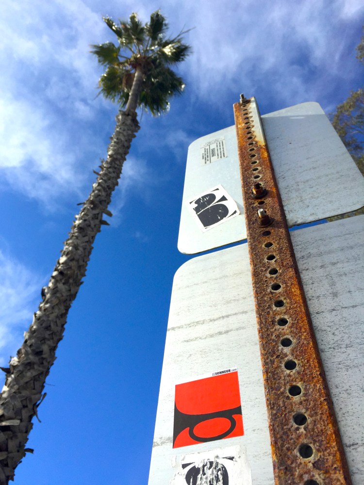 Santa Barbara - Le Sonneur - Street Art