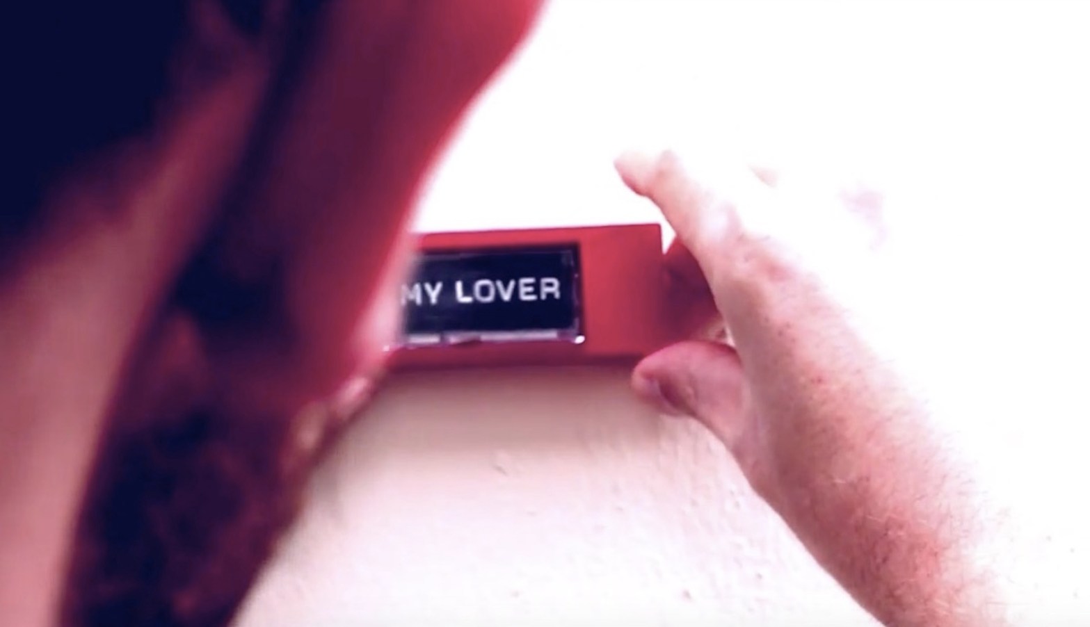 le-sonneur-mini-docu-from-paris-street-art