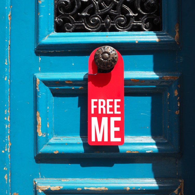 Door hanger « Free me » – Paris – 2016 – Le Sonneur