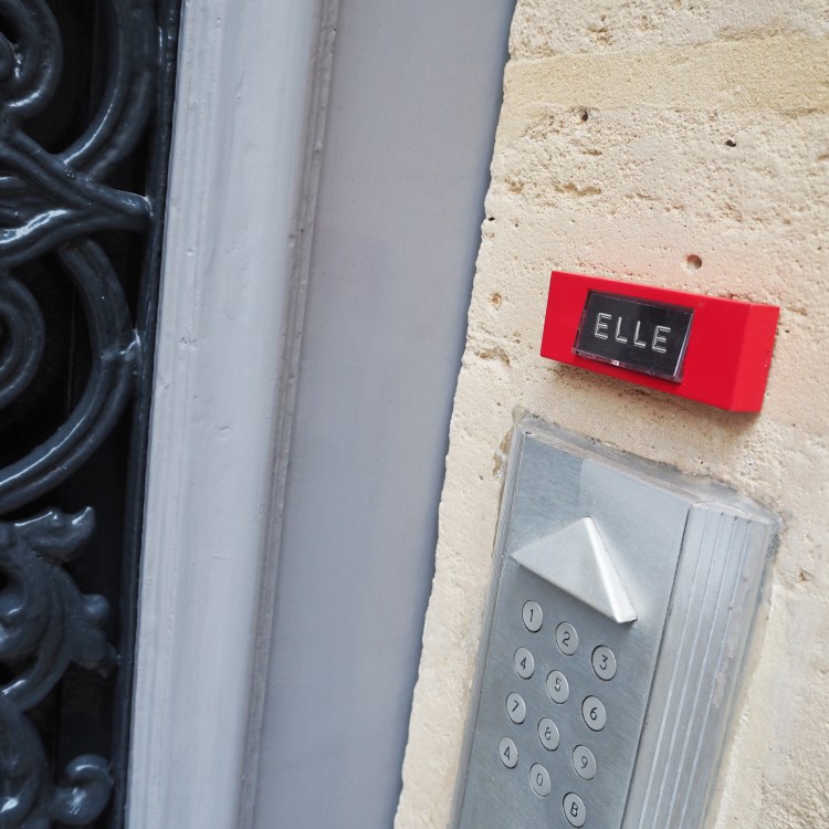 « Elle » – Paris – 2016 – Le Sonneur