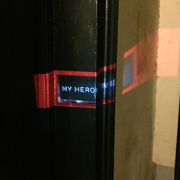 « My Heroine » Video projection – Paris – 2016 – Le Sonneur