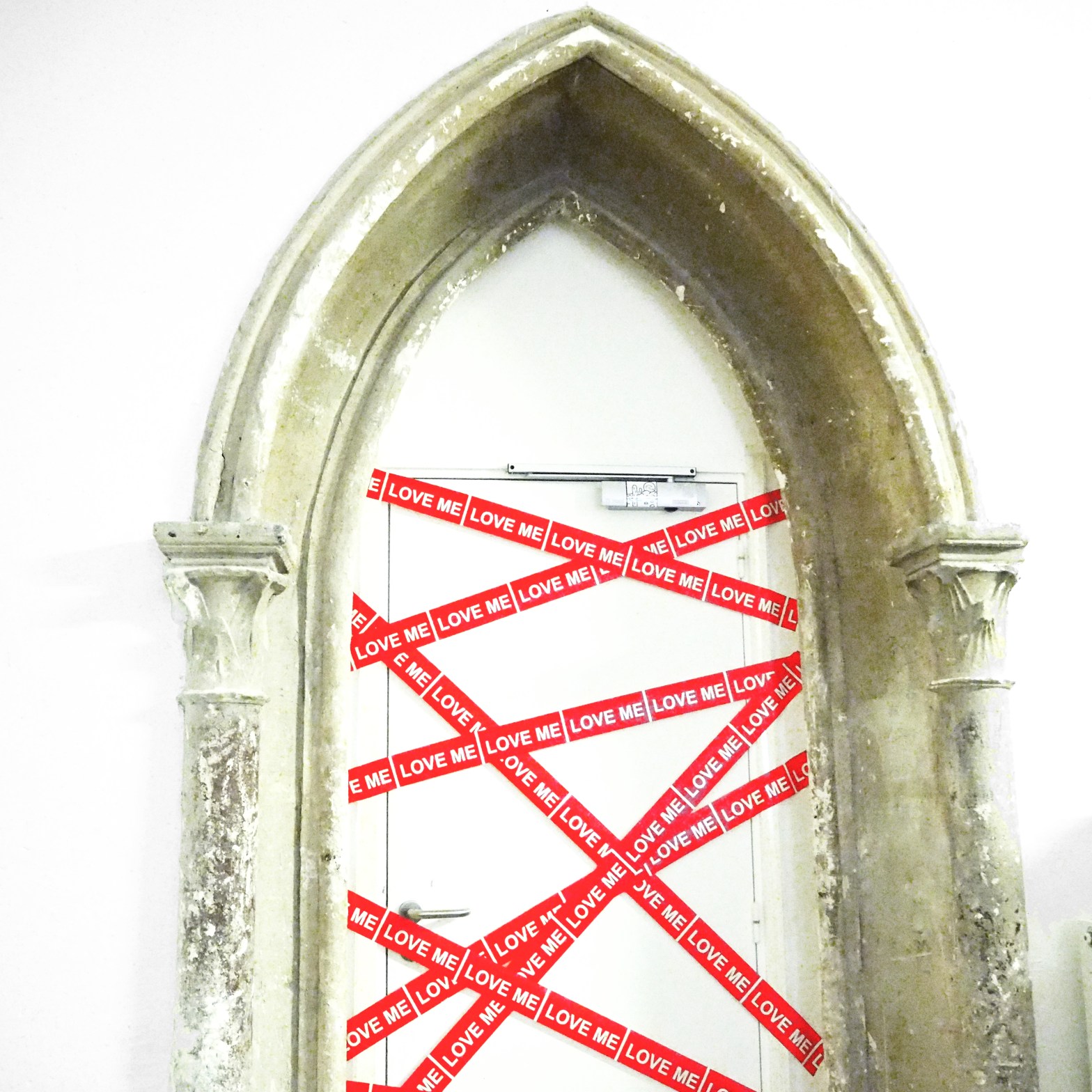 Installation Love Scene Tape "Heloïse et Abélard" - Beaux Arts de Paris - Cycle L'Amour Court Toujours - Le Sonneur - Paris - 2018