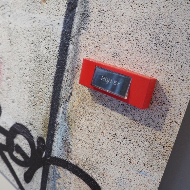 Mon Ex - Bell on original photo print on aluminium 40 x 40 cm - Paris - 2017 - Le Sonneur