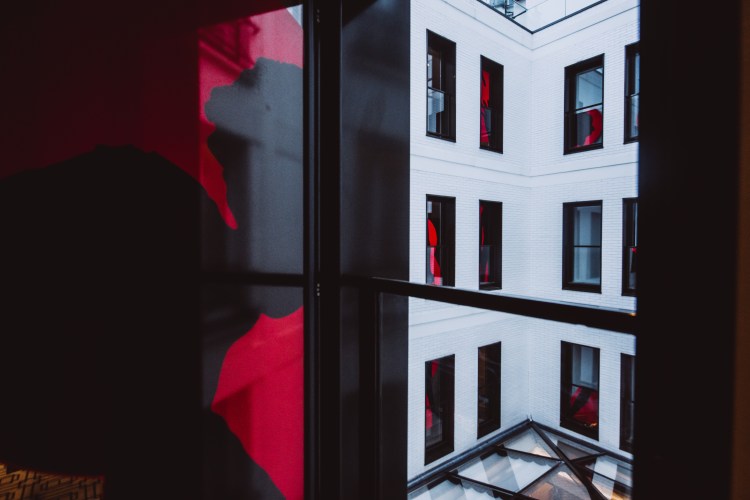 « Rear Windows » Solo Show - 15.11.18 - 15.05.19 - Le Tsuba Hôtel 45 Rue des Acacias - Paris - 2018 - Le Sonneur