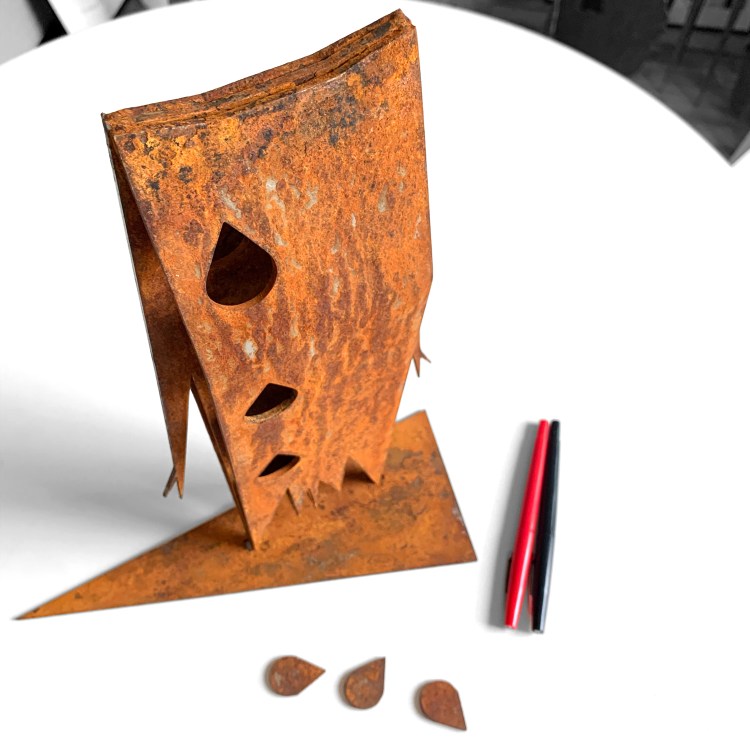 Le Pleureur - Steel Sculpture - The Hotel - Le Sonneur - 2020